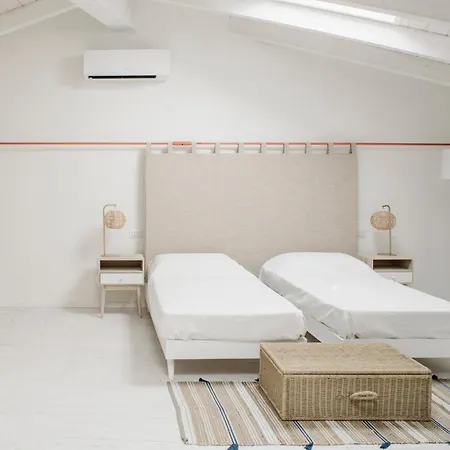 Altamarea - Luce, Spazi Ampi E Comfort Al Centro Del Paese Casa vacanze