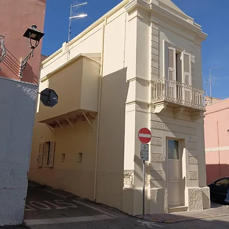 Altamarea - Luce, Spazi Ampi E Comfort Al Centro Del Paese Casa vacanze *