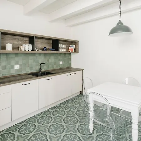 Altamarea - Luce, Spazi Ampi E Comfort Al Centro Del Paese Holiday home *